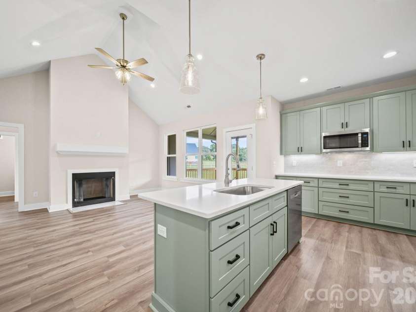 4515 Marvin Simpson Road, Marshville, NC 28103.  MLS# CAR4411738, YatesRealty ID 46083. Kitchen