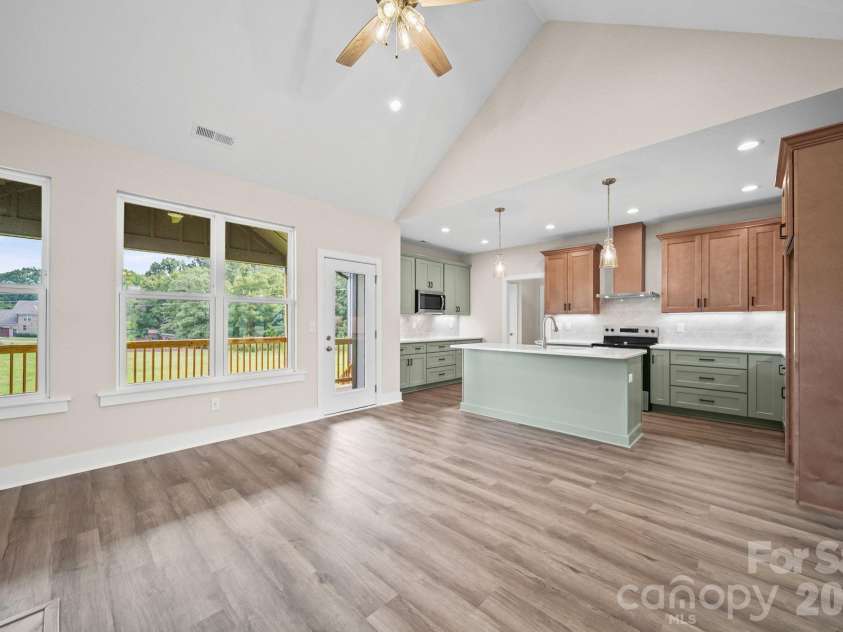 4515 Marvin Simpson Road, Marshville, NC 28103.  MLS# CAR4411738, YatesRealty ID 46083. Open Floorplan flows from great room to kitchen