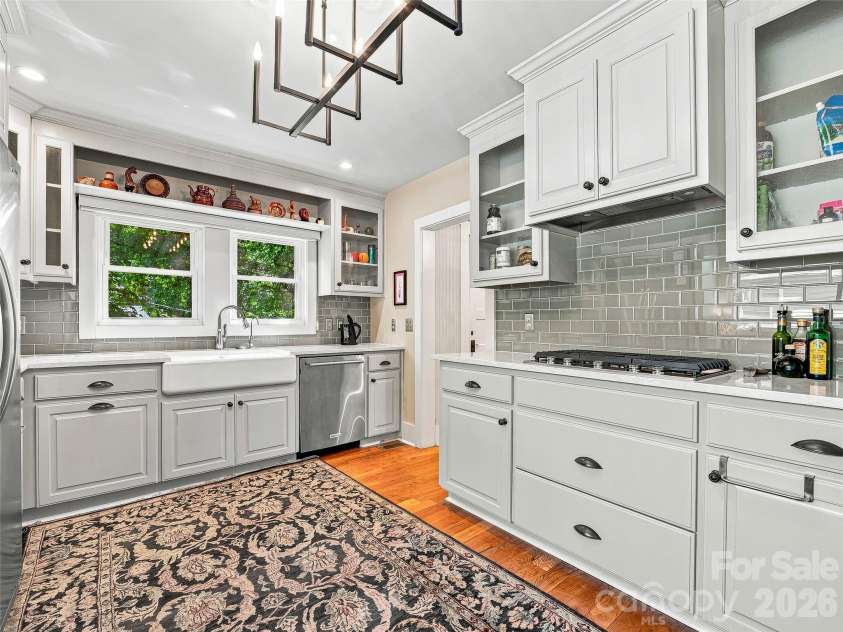 53 Lyncourt Drive, Tryon, NC 28782.  MLS# CAR4417134, YatesRealty ID 46084. Kitchen