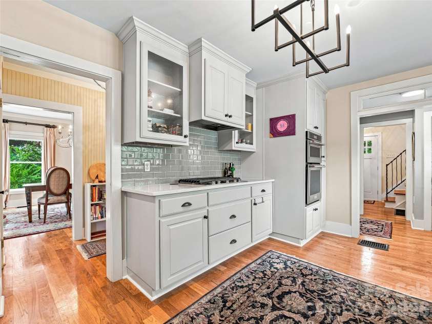 53 Lyncourt Drive, Tryon, NC 28782.  MLS# CAR4417134, YatesRealty ID 46084. Kitchen