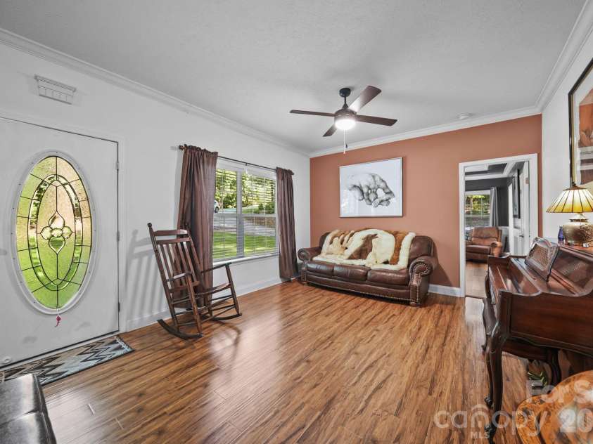 411 Alpine Street, Kannapolis, NC 28081.  MLS# CAR4415807, YatesRealty ID 46086. 