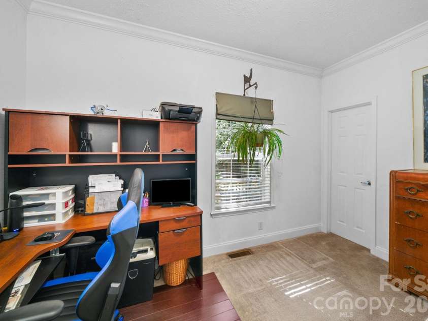 411 Alpine Street, Kannapolis, NC 28081.  MLS# CAR4415807, YatesRealty ID 46086. 