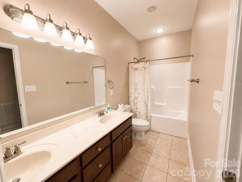1318 Stonewyck Drive, Salisbury, NC 28146.  MLS# CAR4413759, YatesRealty ID 46088. 