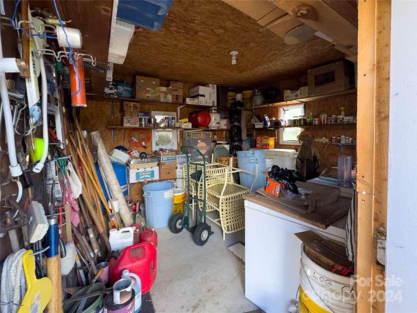 3059 NC 261 Highway, Spruce Pine, NC 28777.  MLS# CAR4203469, YatesRealty ID 4609. 