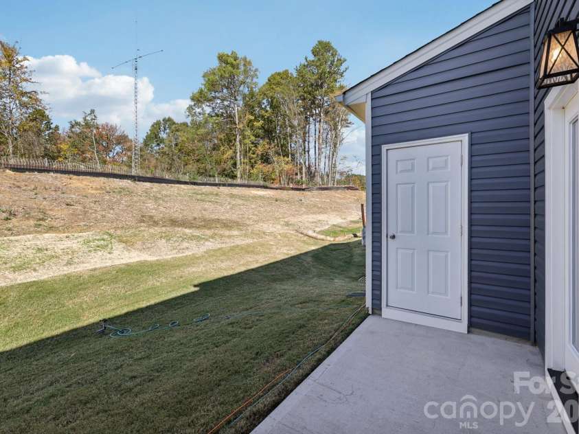 7721 Ethora Way, Charlotte, NC 28216.  MLS# CAR4326134, YatesRealty ID 4609. REPRESENTATIVE PHOTO