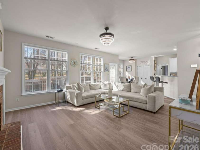 7708 Harrington Woods Road, Charlotte, NC 28269.  MLS# CAR4318940, YatesRealty ID 46091. 