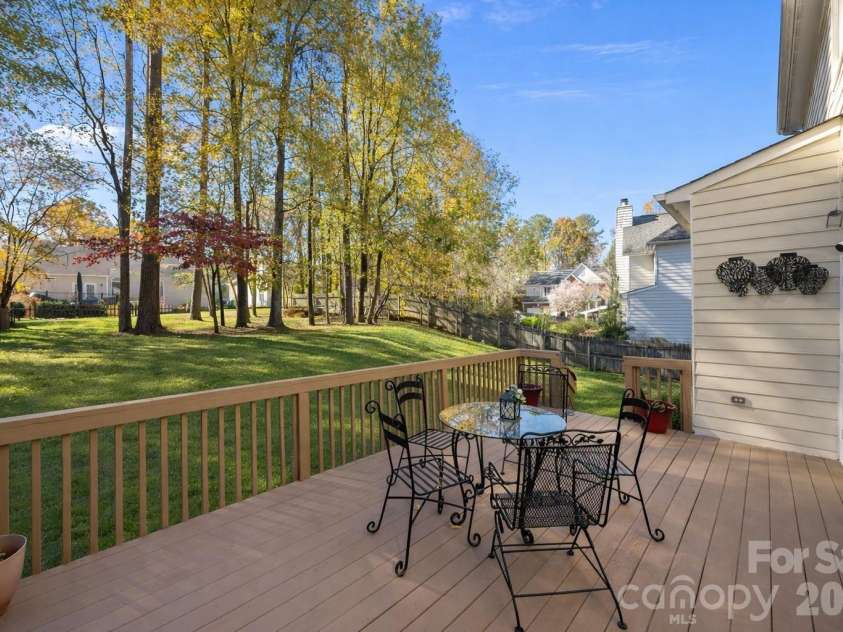 7708 Harrington Woods Road, Charlotte, NC 28269.  MLS# CAR4318940, YatesRealty ID 46091. 