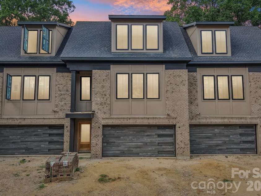1539 Crystal Road, Charlotte, NC 28205.  MLS# CAR4356232, YatesRealty ID 46094. Representative Photo Only