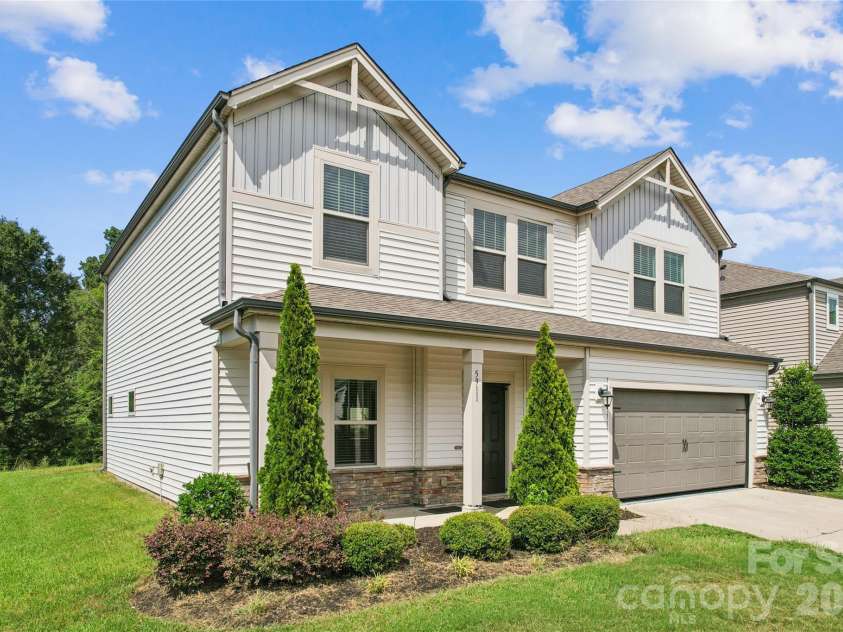 5911 Fenway Drive, Charlotte, NC 28273.  MLS# CAR4407320, YatesRealty ID 46096. 