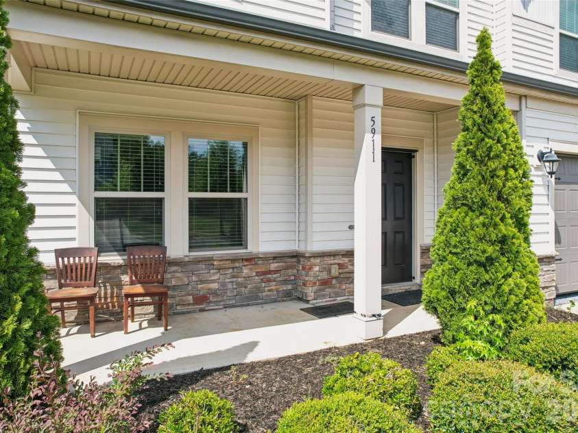 5911 Fenway Drive, Charlotte, NC 28273.  MLS# CAR4407320, YatesRealty ID 46096. 