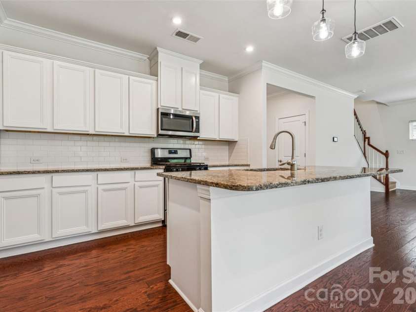 5911 Fenway Drive, Charlotte, NC 28273.  MLS# CAR4407320, YatesRealty ID 46096. 