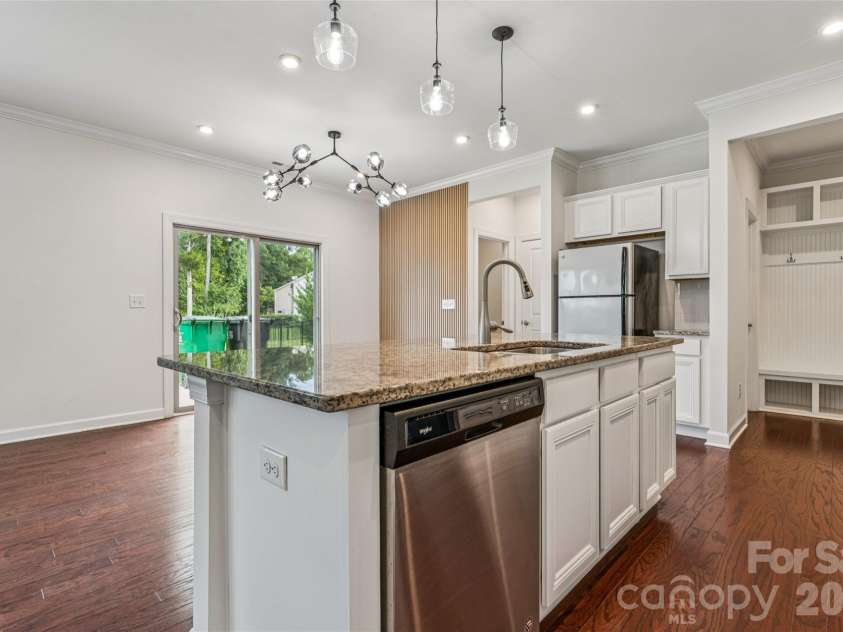 5911 Fenway Drive, Charlotte, NC 28273.  MLS# CAR4407320, YatesRealty ID 46096. 