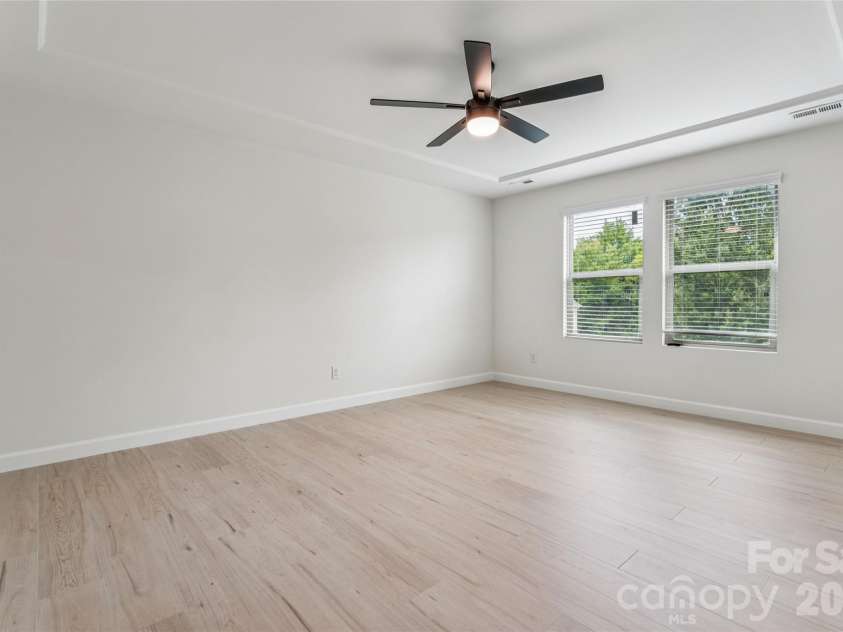 5911 Fenway Drive, Charlotte, NC 28273.  MLS# CAR4407320, YatesRealty ID 46096. 