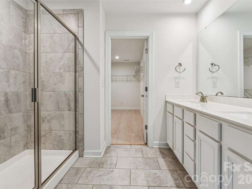 5911 Fenway Drive, Charlotte, NC 28273.  MLS# CAR4407320, YatesRealty ID 46096. 