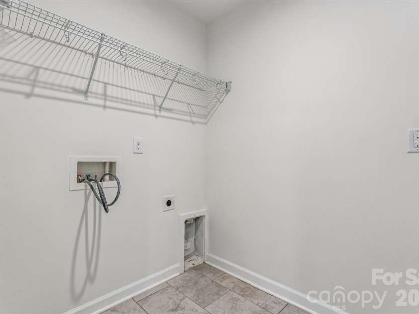 5911 Fenway Drive, Charlotte, NC 28273.  MLS# CAR4407320, YatesRealty ID 46096. 