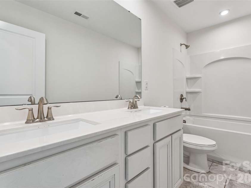 5911 Fenway Drive, Charlotte, NC 28273.  MLS# CAR4407320, YatesRealty ID 46096. 
