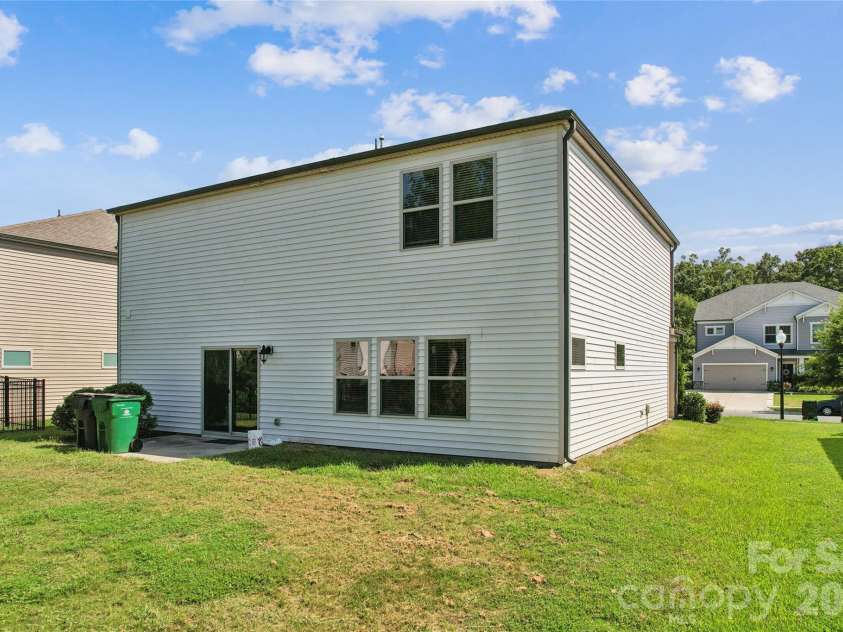 5911 Fenway Drive, Charlotte, NC 28273.  MLS# CAR4407320, YatesRealty ID 46096. 