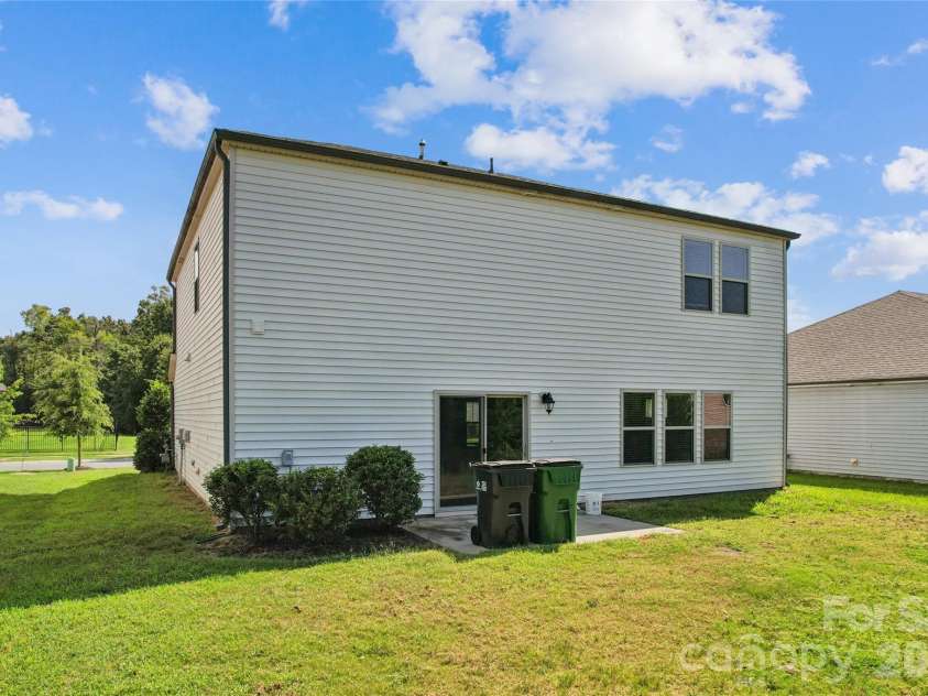 5911 Fenway Drive, Charlotte, NC 28273.  MLS# CAR4407320, YatesRealty ID 46096. 