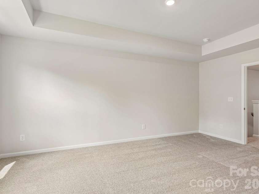 4633 Green Drake Drive, Charlotte, NC 28269.  MLS# CAR4417163, YatesRealty ID 46097. 
