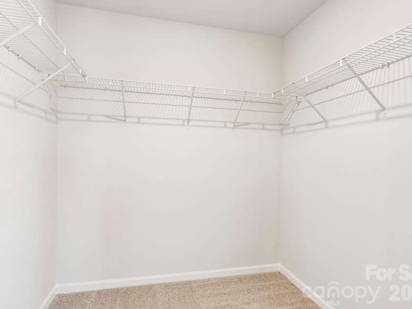 4633 Green Drake Drive, Charlotte, NC 28269.  MLS# CAR4417163, YatesRealty ID 46097. 