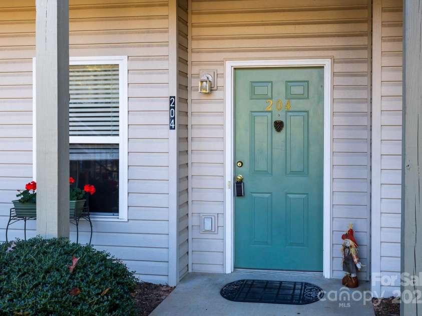 204 Carrington Place, Arden, NC 28704.  MLS# CAR4314678, YatesRealty ID 46098. 