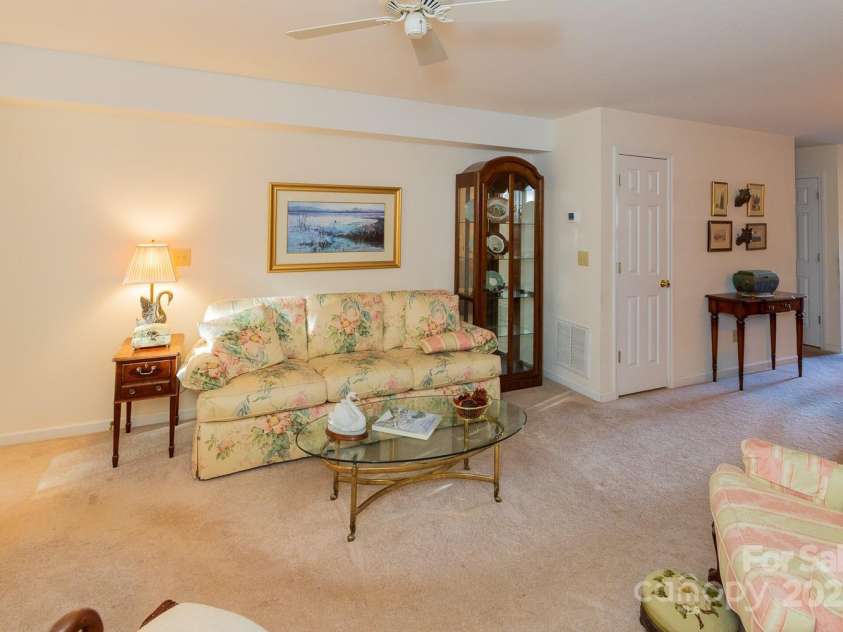 204 Carrington Place, Arden, NC 28704.  MLS# CAR4314678, YatesRealty ID 46098. 