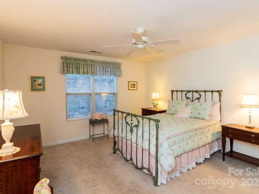 204 Carrington Place, Arden, NC 28704.  MLS# CAR4314678, YatesRealty ID 46098. 