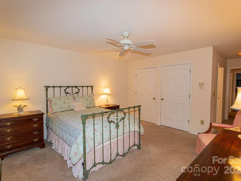 204 Carrington Place, Arden, NC 28704.  MLS# CAR4314678, YatesRealty ID 46098. 