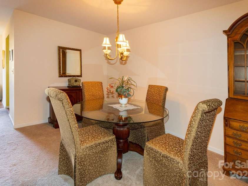 204 Carrington Place, Arden, NC 28704.  MLS# CAR4314678, YatesRealty ID 46098. 