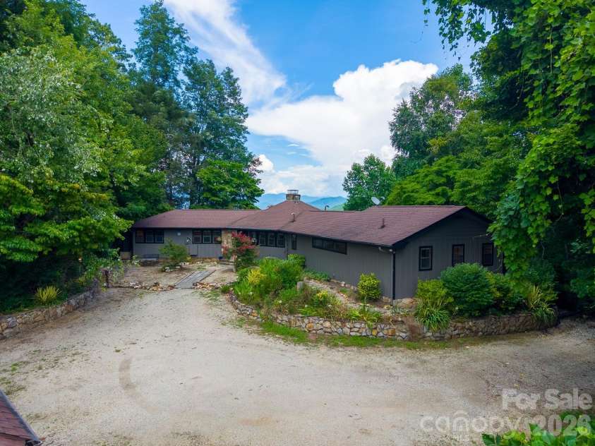 630 Smokey Vista Drive, Bryson City, NC 28713.  MLS# CAR4416818, YatesRealty ID 46099. 
