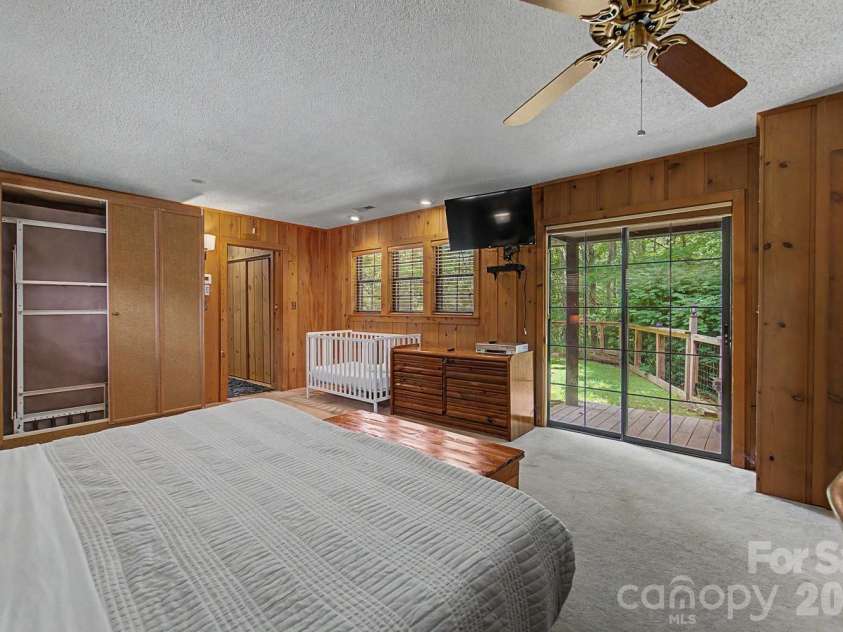 630 Smokey Vista Drive, Bryson City, NC 28713.  MLS# CAR4416818, YatesRealty ID 46099. 
