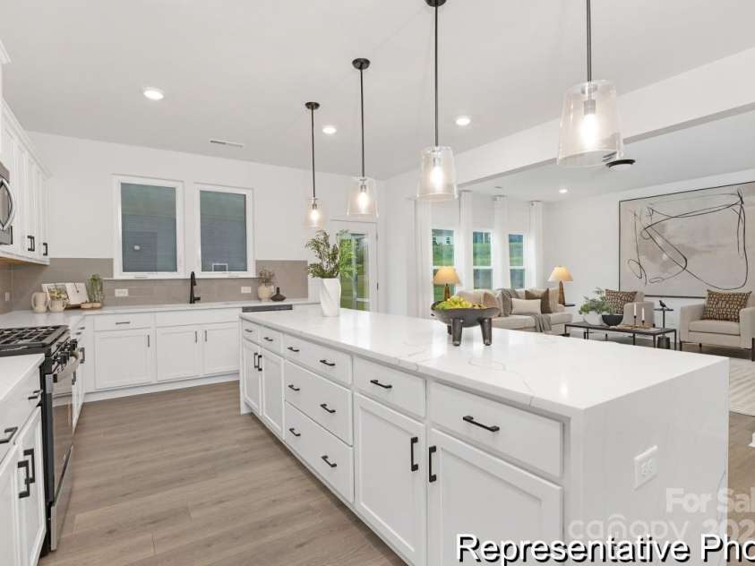 128 Peak View Road, Statesville, NC 28677.  MLS# CAR4327054, YatesRealty ID 461. 