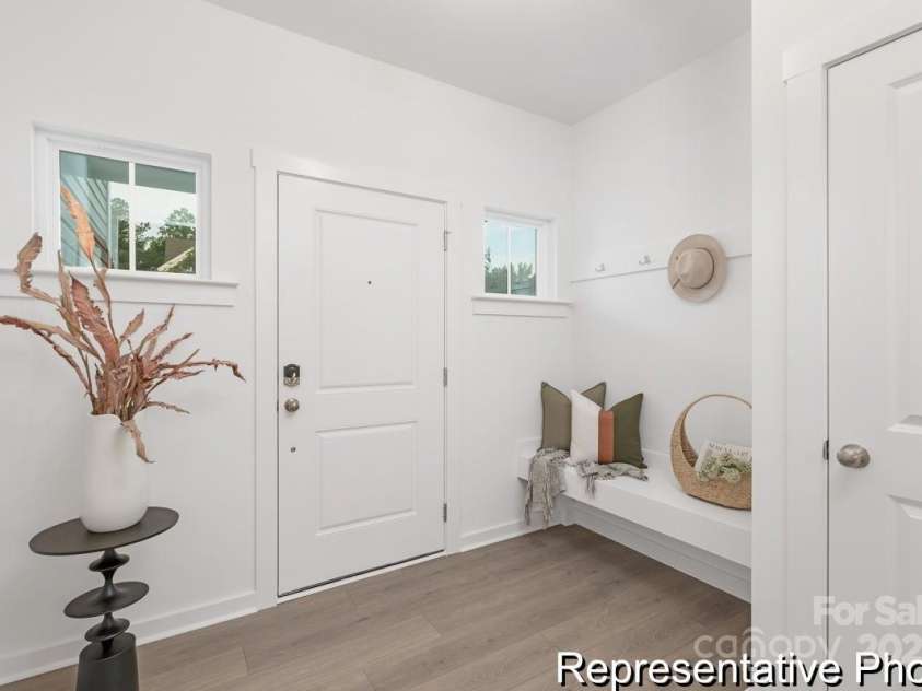 128 Peak View Road, Statesville, NC 28677.  MLS# CAR4327054, YatesRealty ID 461. 