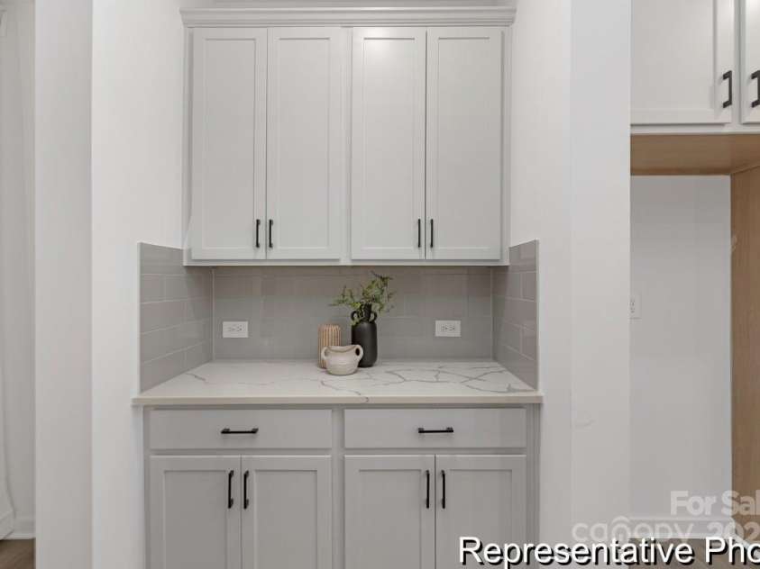 128 Peak View Road, Statesville, NC 28677.  MLS# CAR4327054, YatesRealty ID 461. 