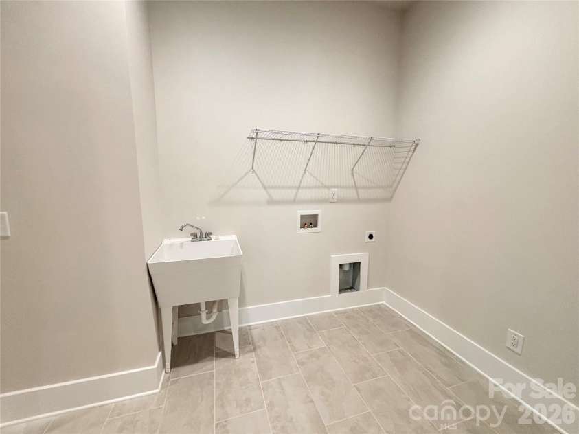 3000 Alveston Drive, Concord, NC 28027.  MLS# CAR4358809, YatesRealty ID 4610. 