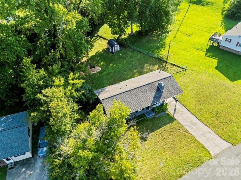 102 Central Avenue, Bessemer City, NC 28016.  MLS# CAR4416349, YatesRealty ID 46101. 