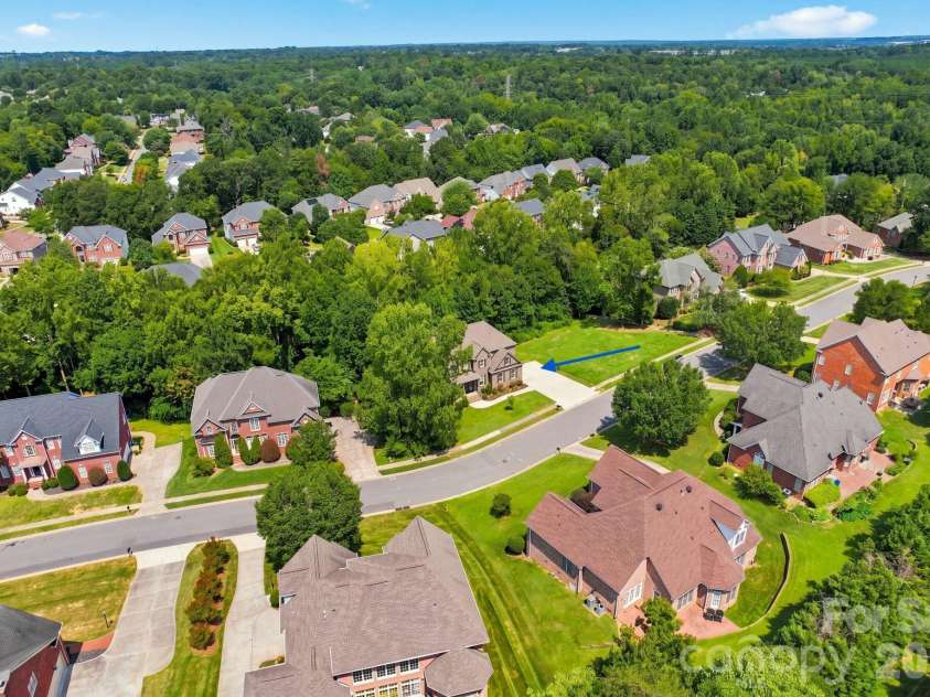 1310 Bershire Lane, Charlotte, NC 28262.  MLS# CAR4416921, YatesRealty ID 46102. 