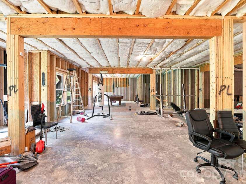 1310 Bershire Lane, Charlotte, NC 28262.  MLS# CAR4416921, YatesRealty ID 46102. 