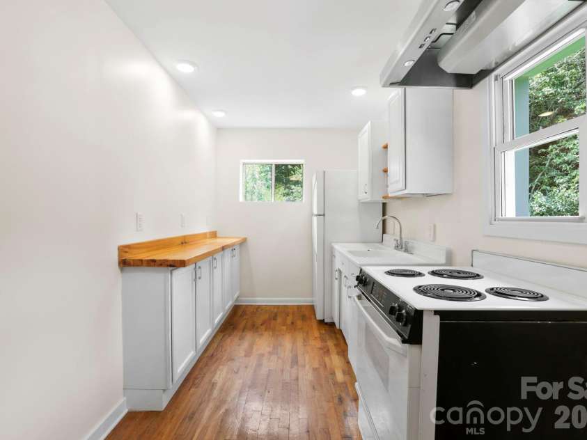 169 and 171 Cragmont Road, Black Mountain, NC 28711.  MLS# CAR4416488, YatesRealty ID 46103. 