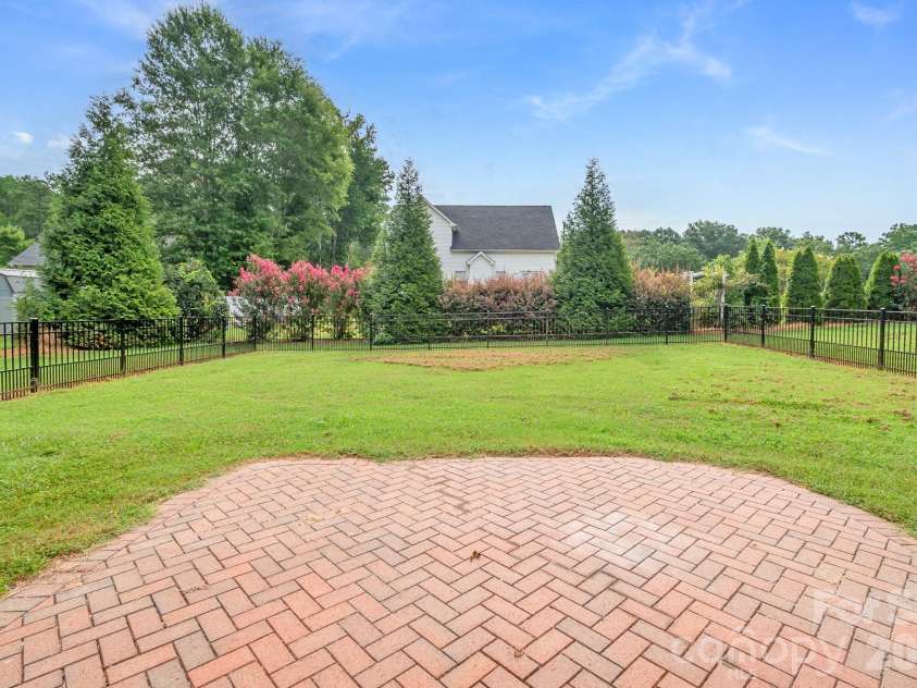 3697 Travertine Drive, Lancaster, SC 29720.  MLS# CAR4416328, YatesRealty ID 46104. 
