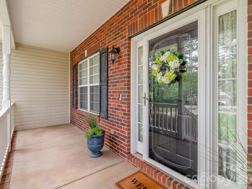 3697 Travertine Drive, Lancaster, SC 29720.  MLS# CAR4416328, YatesRealty ID 46104. 