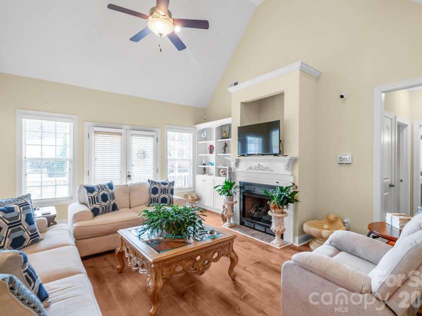 3697 Travertine Drive, Lancaster, SC 29720.  MLS# CAR4416328, YatesRealty ID 46104. 