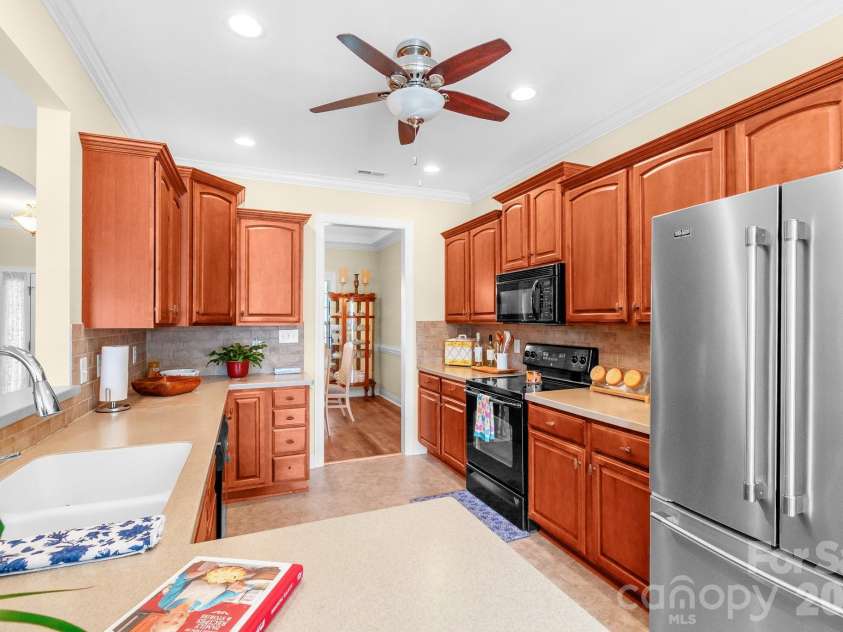 3697 Travertine Drive, Lancaster, SC 29720.  MLS# CAR4416328, YatesRealty ID 46104. 