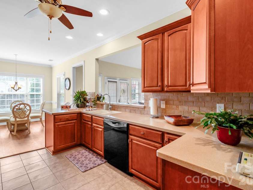 3697 Travertine Drive, Lancaster, SC 29720.  MLS# CAR4416328, YatesRealty ID 46104. 