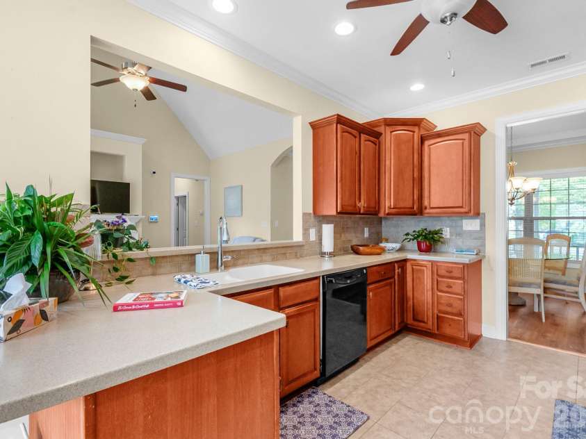 3697 Travertine Drive, Lancaster, SC 29720.  MLS# CAR4416328, YatesRealty ID 46104. 