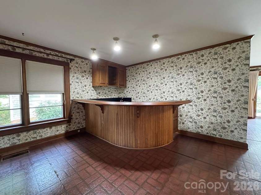 842 Aspen Street, Lincolnton, NC 28092.  MLS# CAR4415190, YatesRealty ID 46105. 
