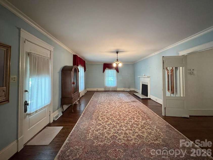 842 Aspen Street, Lincolnton, NC 28092.  MLS# CAR4415190, YatesRealty ID 46105. 