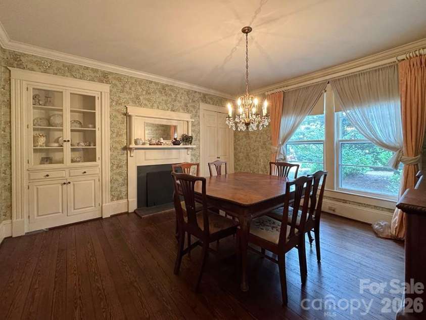 842 Aspen Street, Lincolnton, NC 28092.  MLS# CAR4415190, YatesRealty ID 46105. 