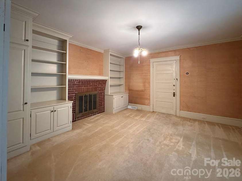 842 Aspen Street, Lincolnton, NC 28092.  MLS# CAR4415190, YatesRealty ID 46105. 