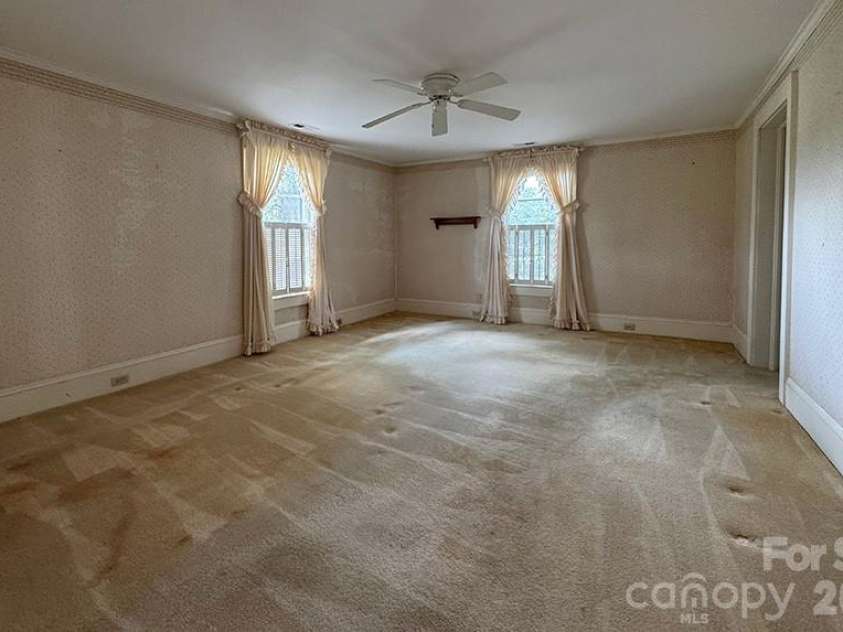 842 Aspen Street, Lincolnton, NC 28092.  MLS# CAR4415190, YatesRealty ID 46105. 